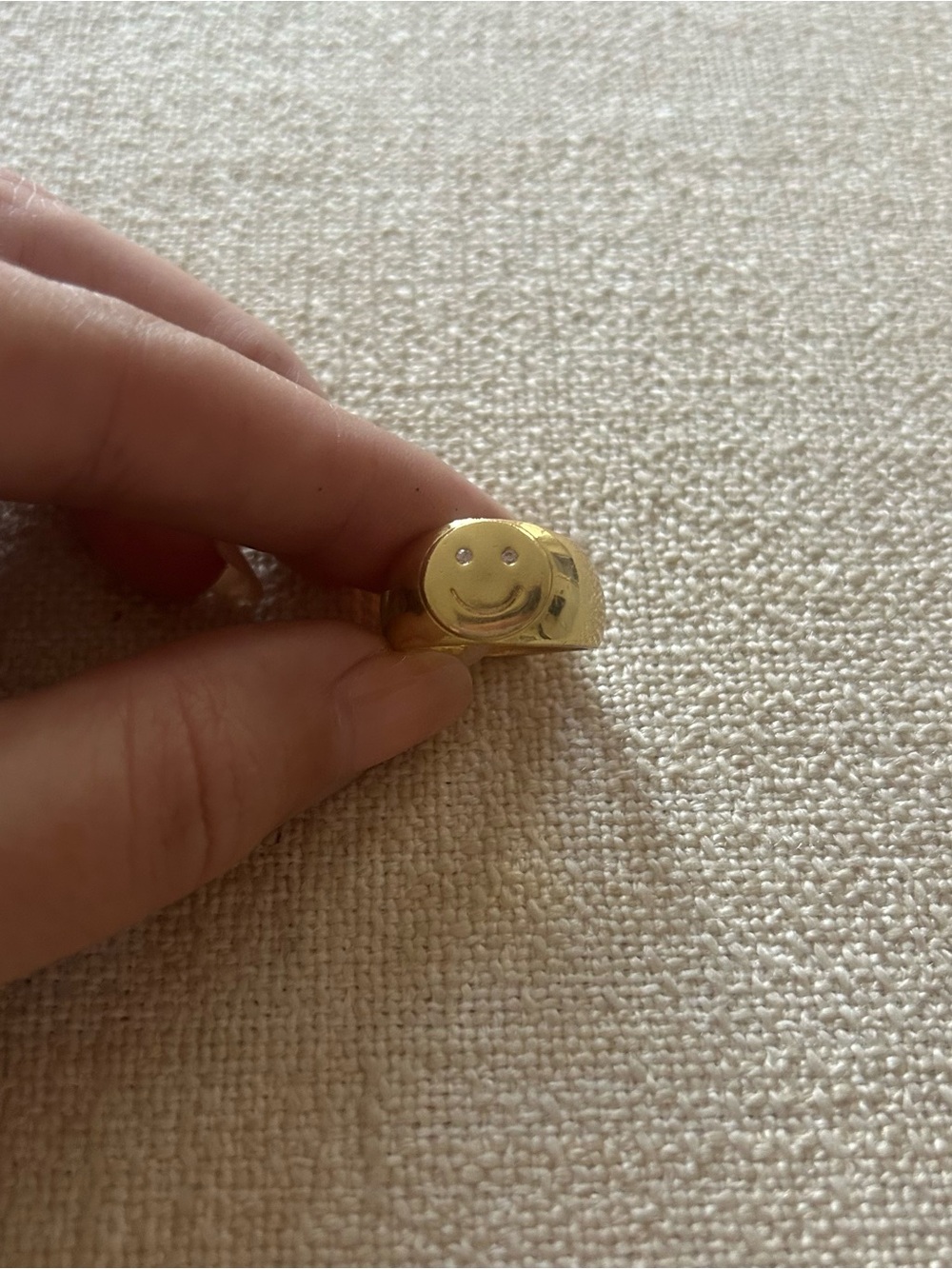 Gold Smiley Face Women's Signet Ring